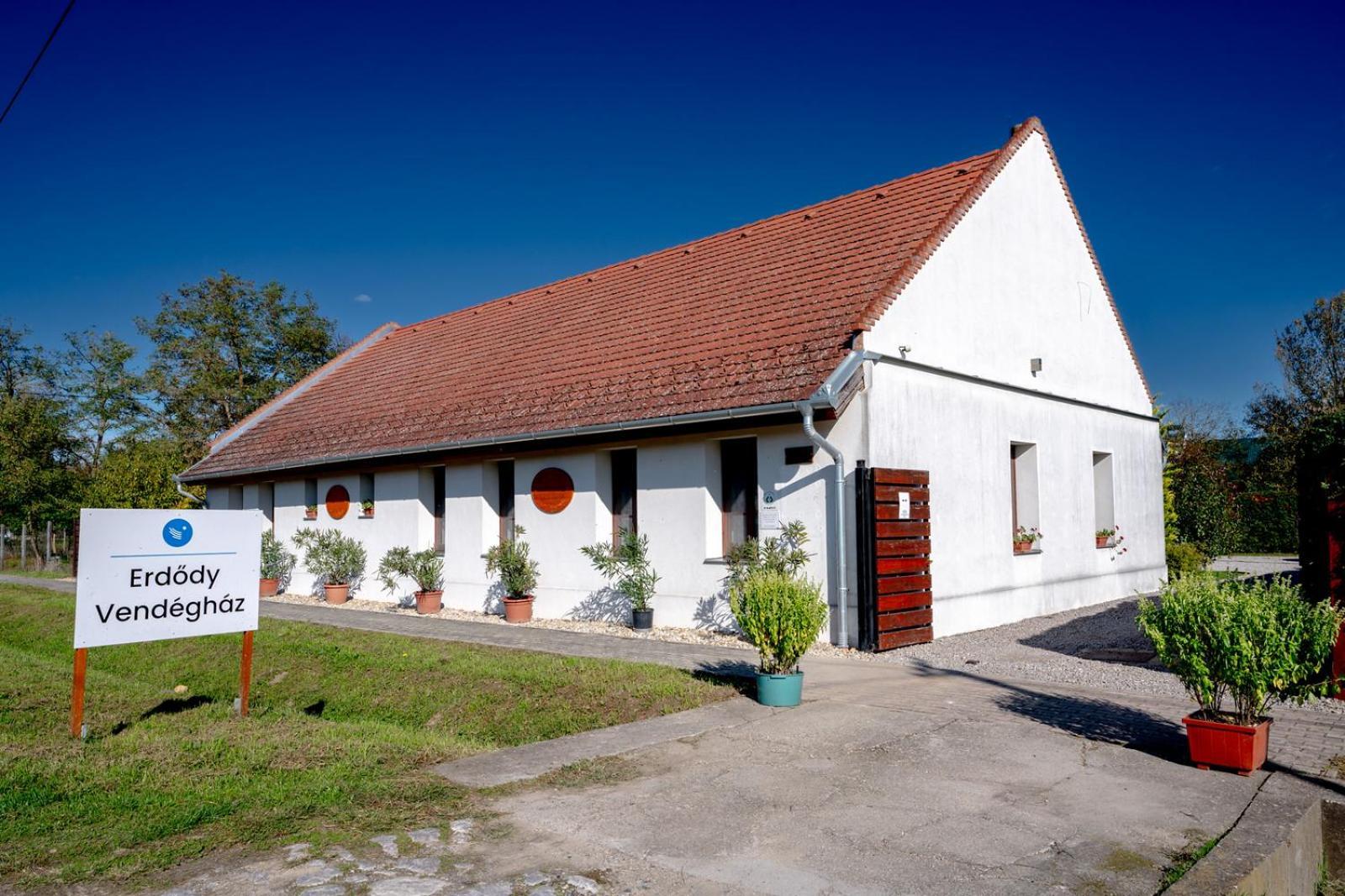 Erdődy Vendégház Kastelyosdombo Exterior foto